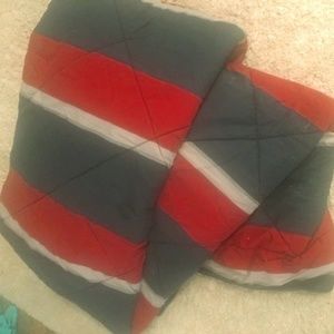 Pottery Barn Dorm Twin size comforter